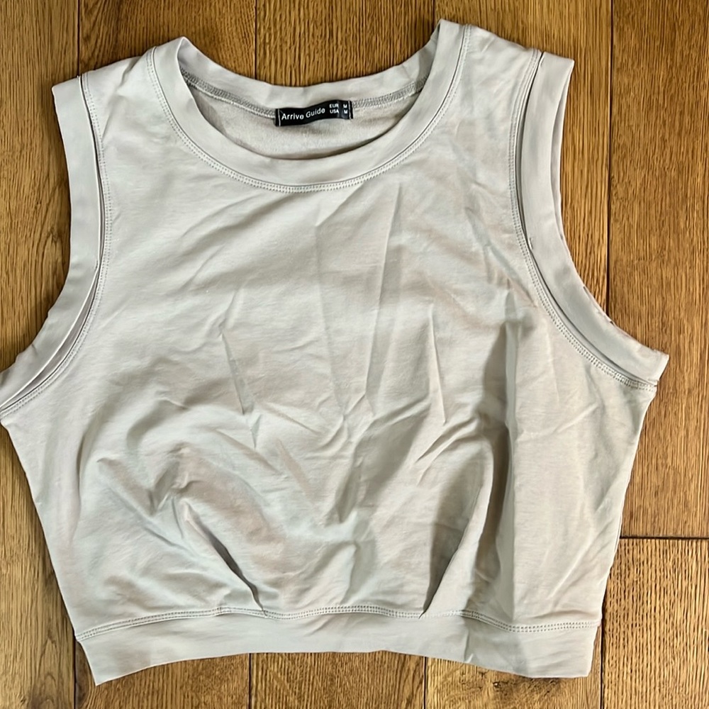 Neutral crop only worn once!